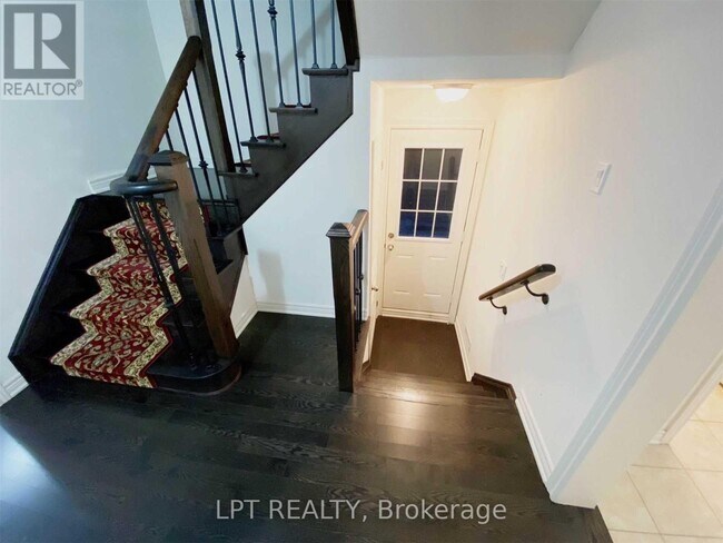 Photo - 35 Humberstone Cres