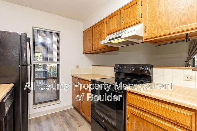 Photo - 2800 Kalmia Ave Unit A219