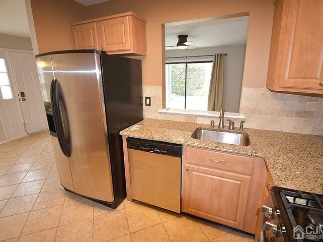 Photo - 2013 Bayhead Dr