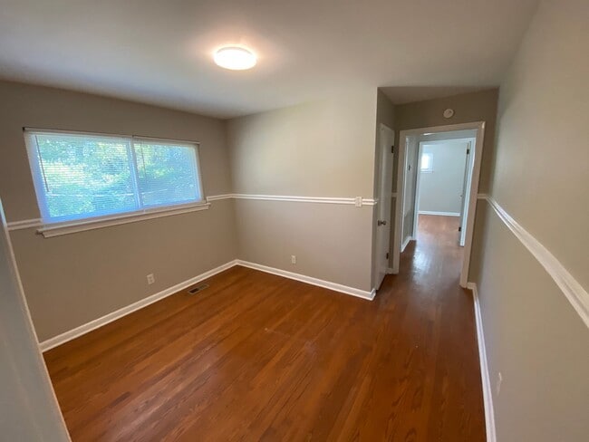 Photo - 1261 Northern Hills Rd