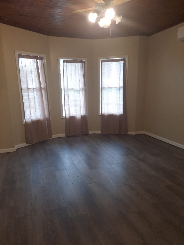 Photo - 305 W Berwick St Unit 2