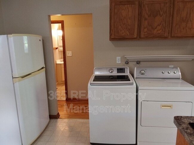 Photo - 1130 W Myrtle St