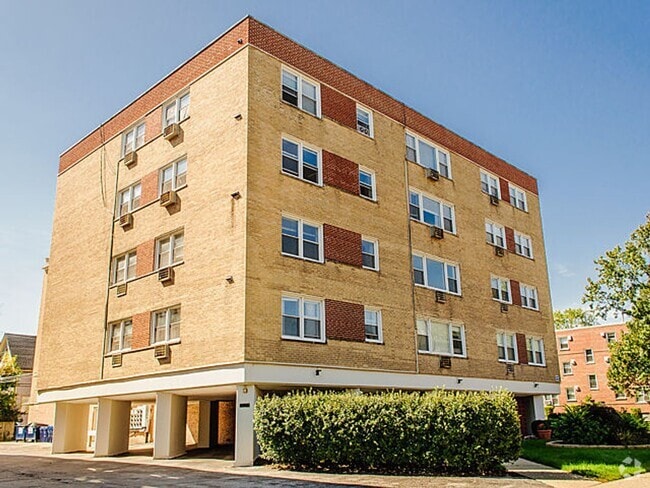 Building Photo - Fully Updated 2 Bed, 2 Bath Residence Rental