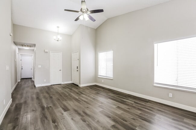 Photo - 4361 Faberge Ave