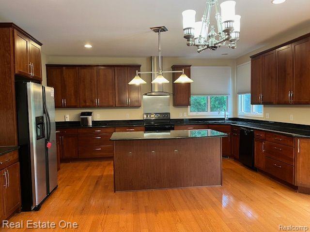 Photo - 3905 Newland Dr E