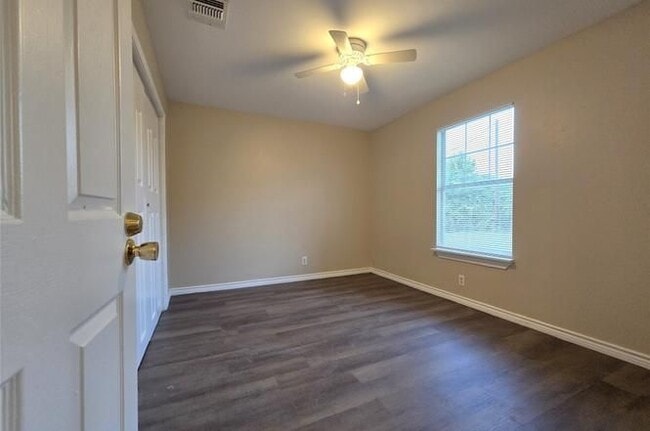 Photo - 256 Alleda Rd