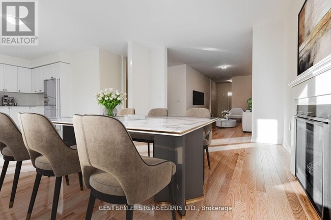 Photo - 205 Dingman St