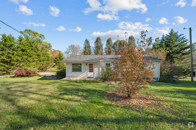 Building Photo - 1116 Union School Rd Rental