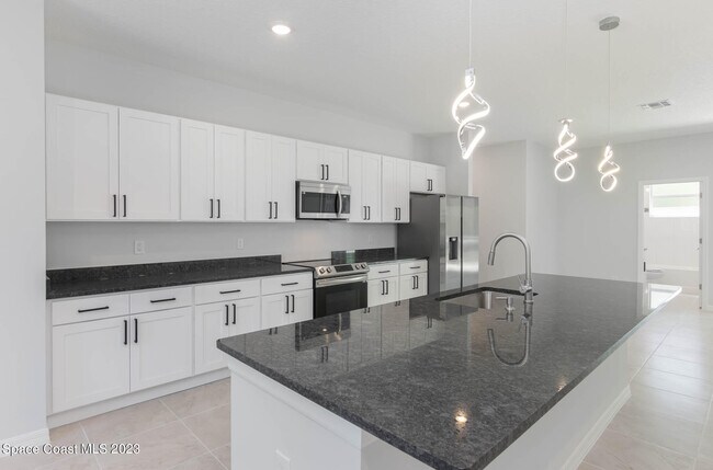 Photo - 1808 Pirate Ave SE