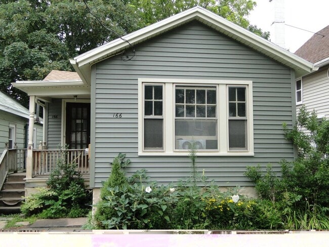 Photo - 2 Bedroom House!