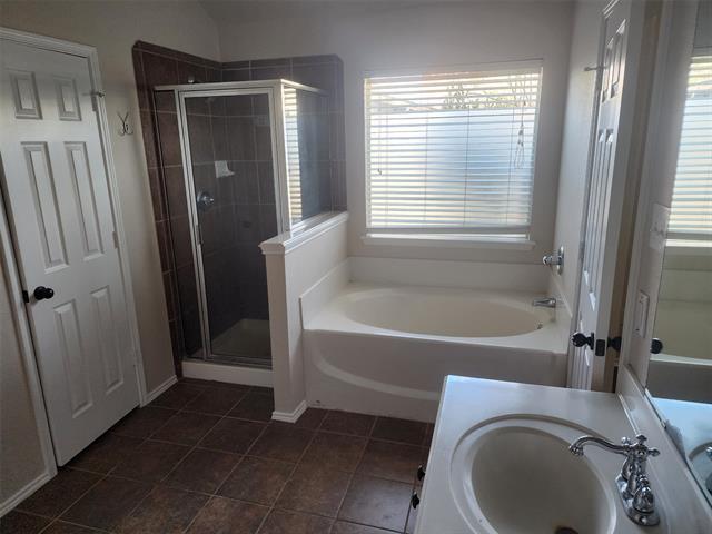 Photo - 5414 Old Blush Dr