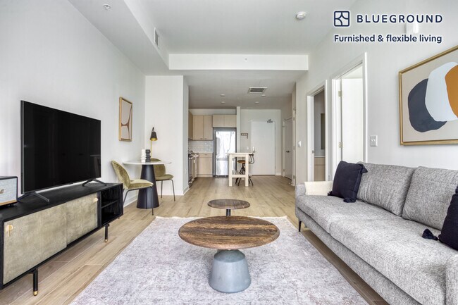 Photo - 2121 1st St Unidad FL4-ID342