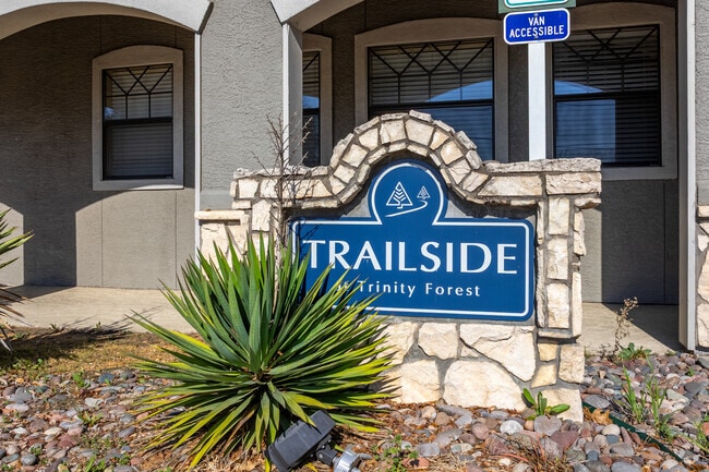 Signage - Trailside at Trinity Forest