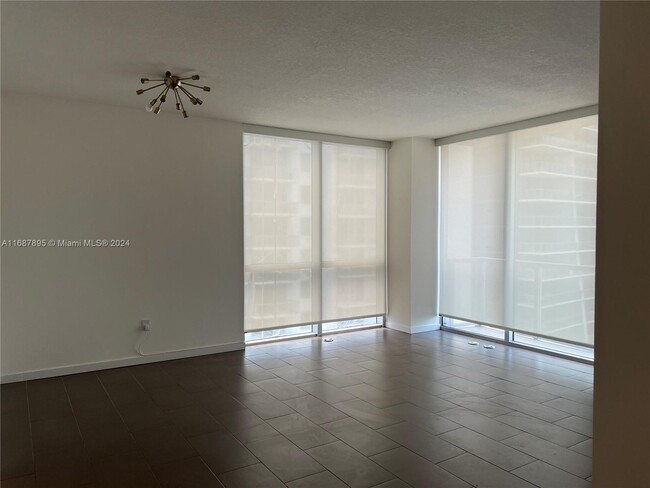 Photo - 1060 Brickell Ave Condominio Unidad 2917