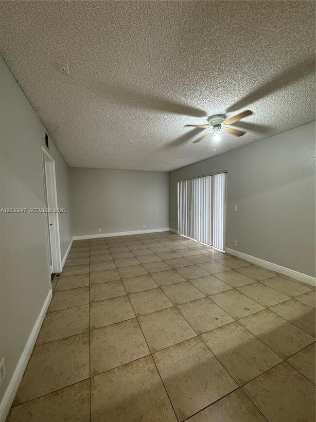 Photo - 1465 Lake Crystal Dr Unit A