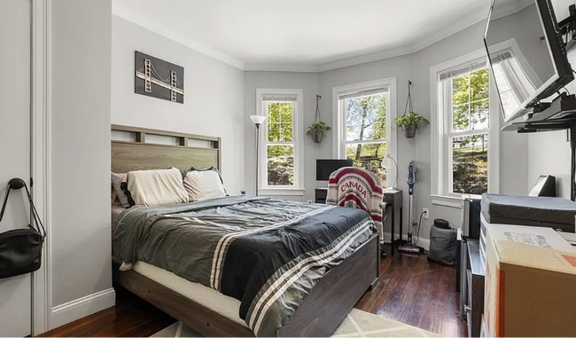 47 Beech Glen St Unit 1