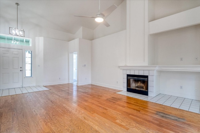 Photo - 1810 Crestwood Ave