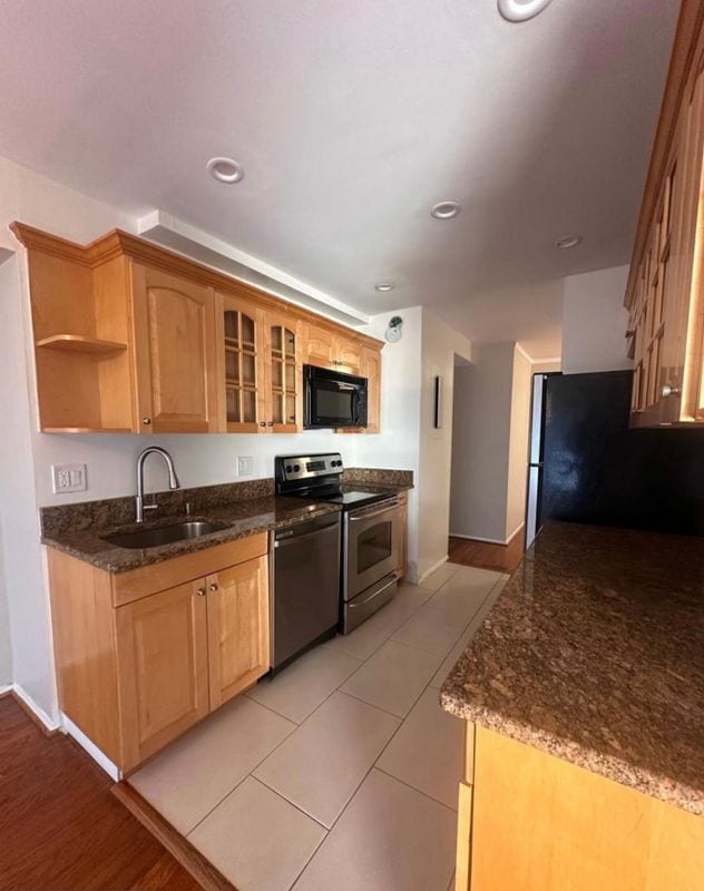 Photo - 430 Girard St