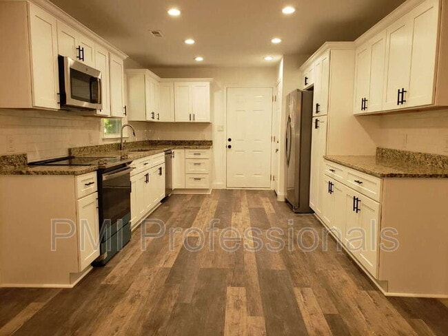 Photo - 3653 Cedar St