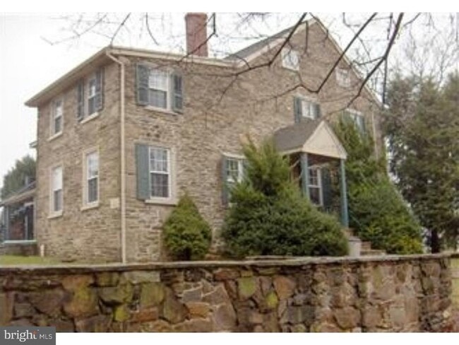 Building Photo - 178 Gap Newport Pike Unit APT  1