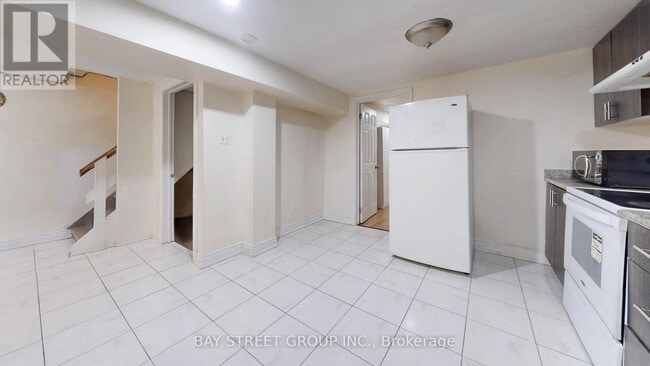 Photo - 49 Pepperell Crescent