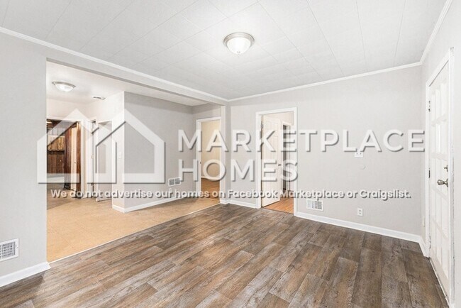 Photo - 14003 Hendricks Ave