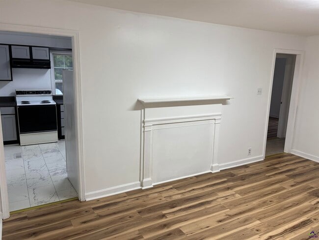 Photo - 122 Tinker Blvd