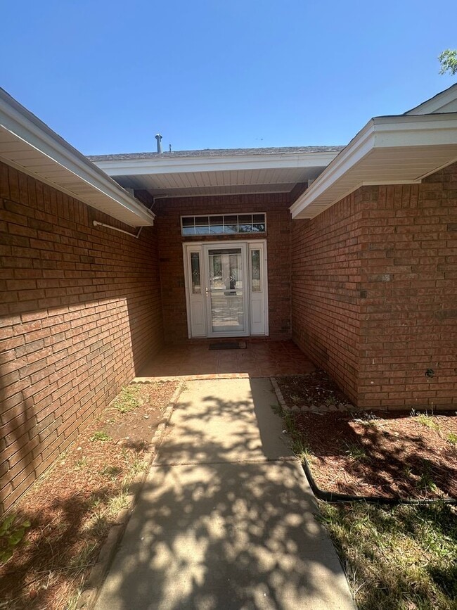 Photo - Cozy 4 Bed 2 Bath! Mesa School District !