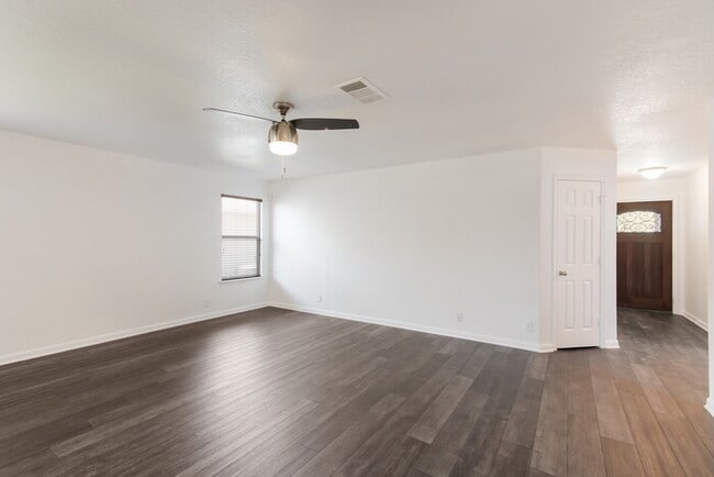 Photo - Beautiful 3 BR/2 bath home in Avery Park r...