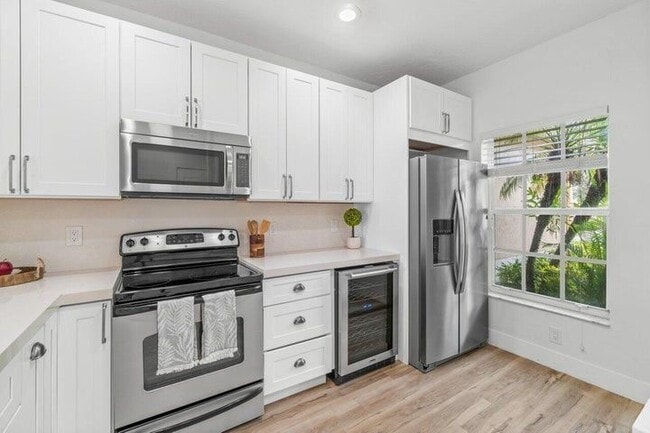 Photo - 6427 Park Lake Cir