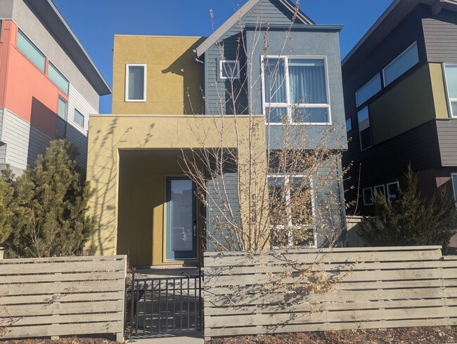 Building Photo - 1388 Snowberry Ln