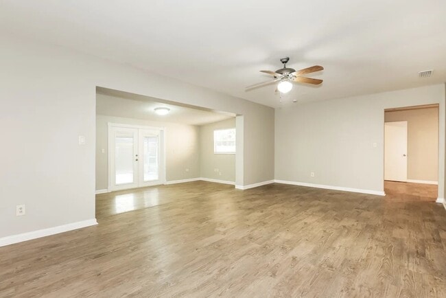 Photo - 1112 N Parsons Ave