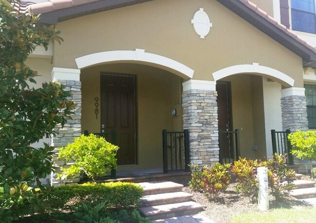 Building Photo - Townhouse in Eagle Creek Gated Community, Lake Nona