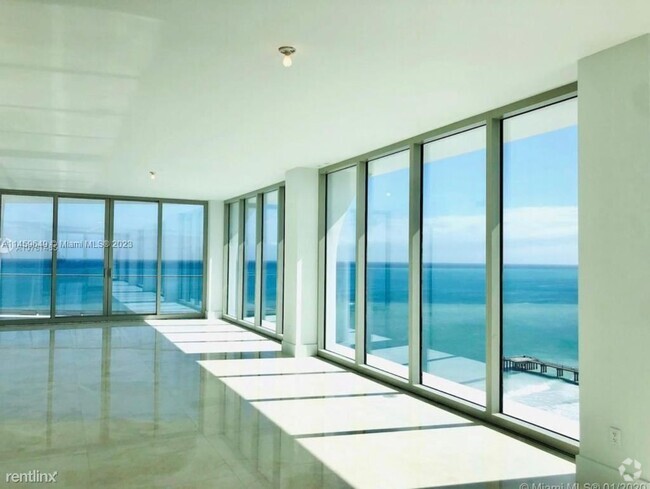 Building Photo - 4 br, 5.5 bath Condo - 16901 Collins Ave A... Unit Apt 2101