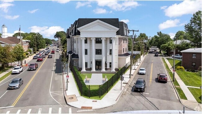 Building Photo - One Carnation Rental