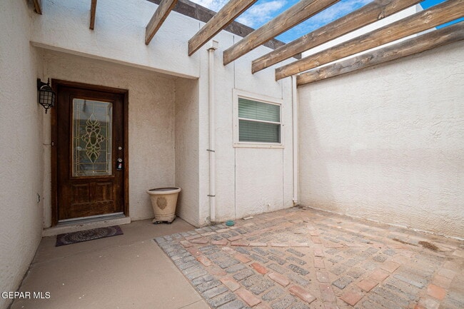 Photo - 3425 Hickman St