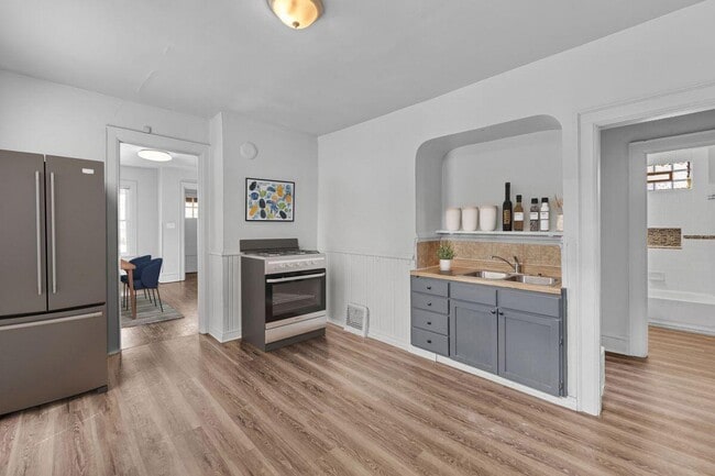 Photo - 2932 N Holton St