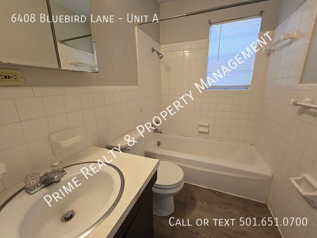 Photo - 6408 Blue Bird Dr Unit A