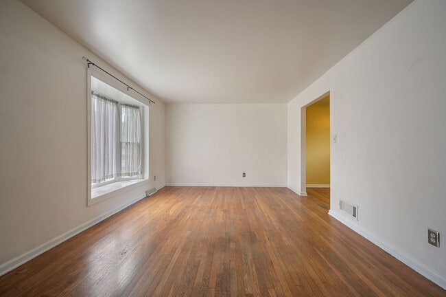 325 Alder Rd