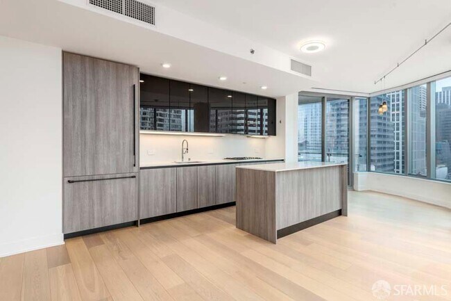 201 Folsom St