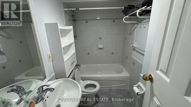 Photo - 65 Park Crescent