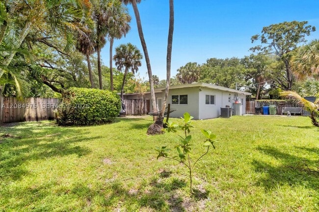 Photo - 1548 SW 23rd Ct Unit 1550B