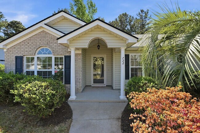 Photo - 722 Drawbridge Dr