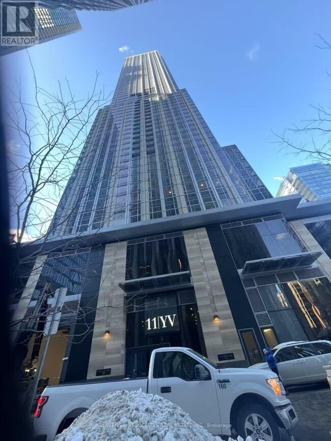 Photo - 11 Yorkville Ave Unité 2803