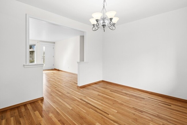 Photo - 3Bd/1.75Ba Bellevue House