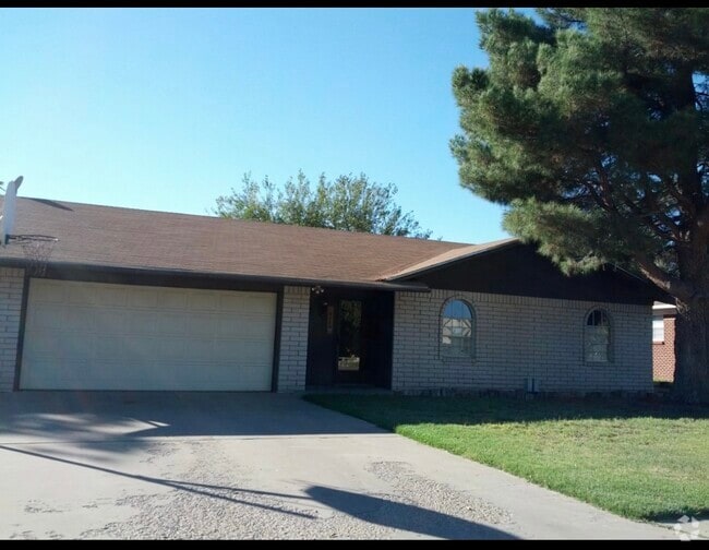 Building Photo - 2518 Mimosa Dr Rental