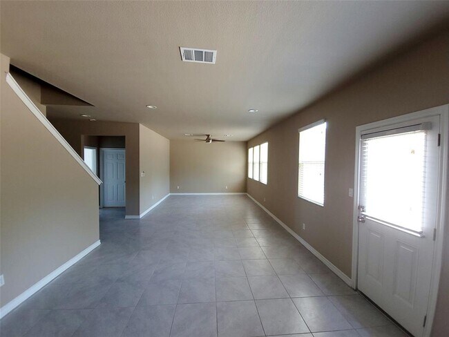 Photo - 213 Mary Max Cir