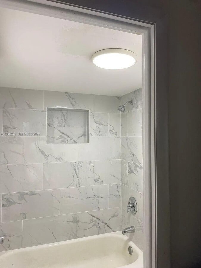 Photo - 1200 NE Miami Gardens Dr Unit 820W