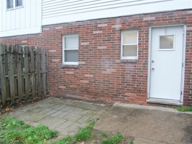 Photo - 762 Mentor Ave Unit 31