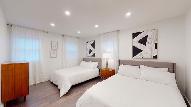 Photo - 11833 Overlook Dr